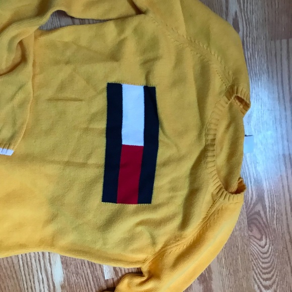 Tommy hilfiger sweater - Picture 2 of 4